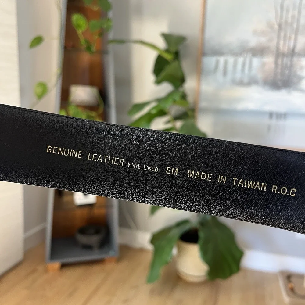 Vintage Black Genuine Leather Belt Wide Oval Buckle Taiwan ROC Small